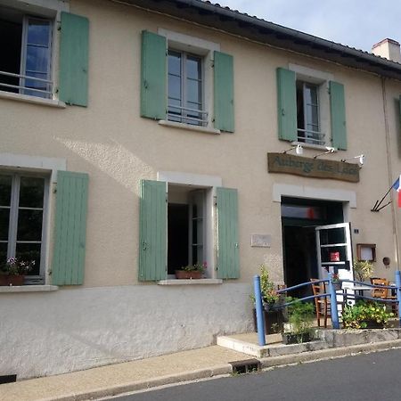 Auberge Des Lacs Massignac Eksteriør billede