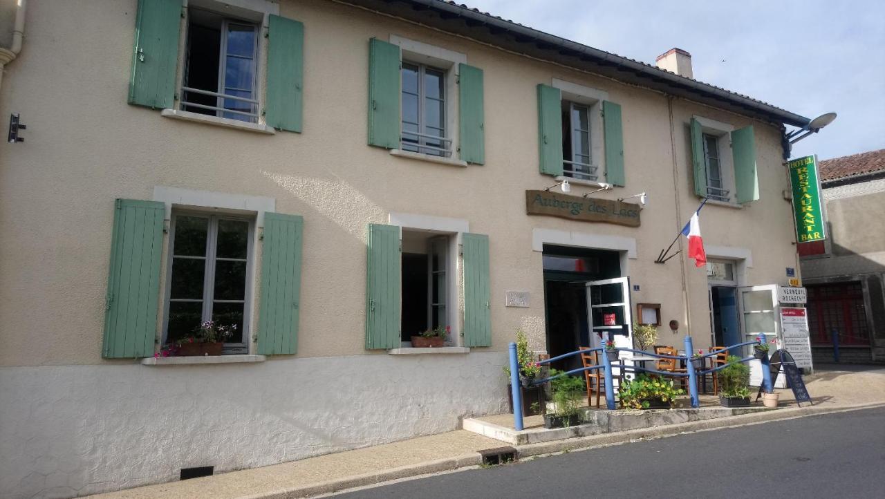 Auberge Des Lacs Massignac Eksteriør billede